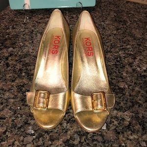 ⭐️FINAL PRICE ⭐️KORS Michael Kors Gold Wedge
